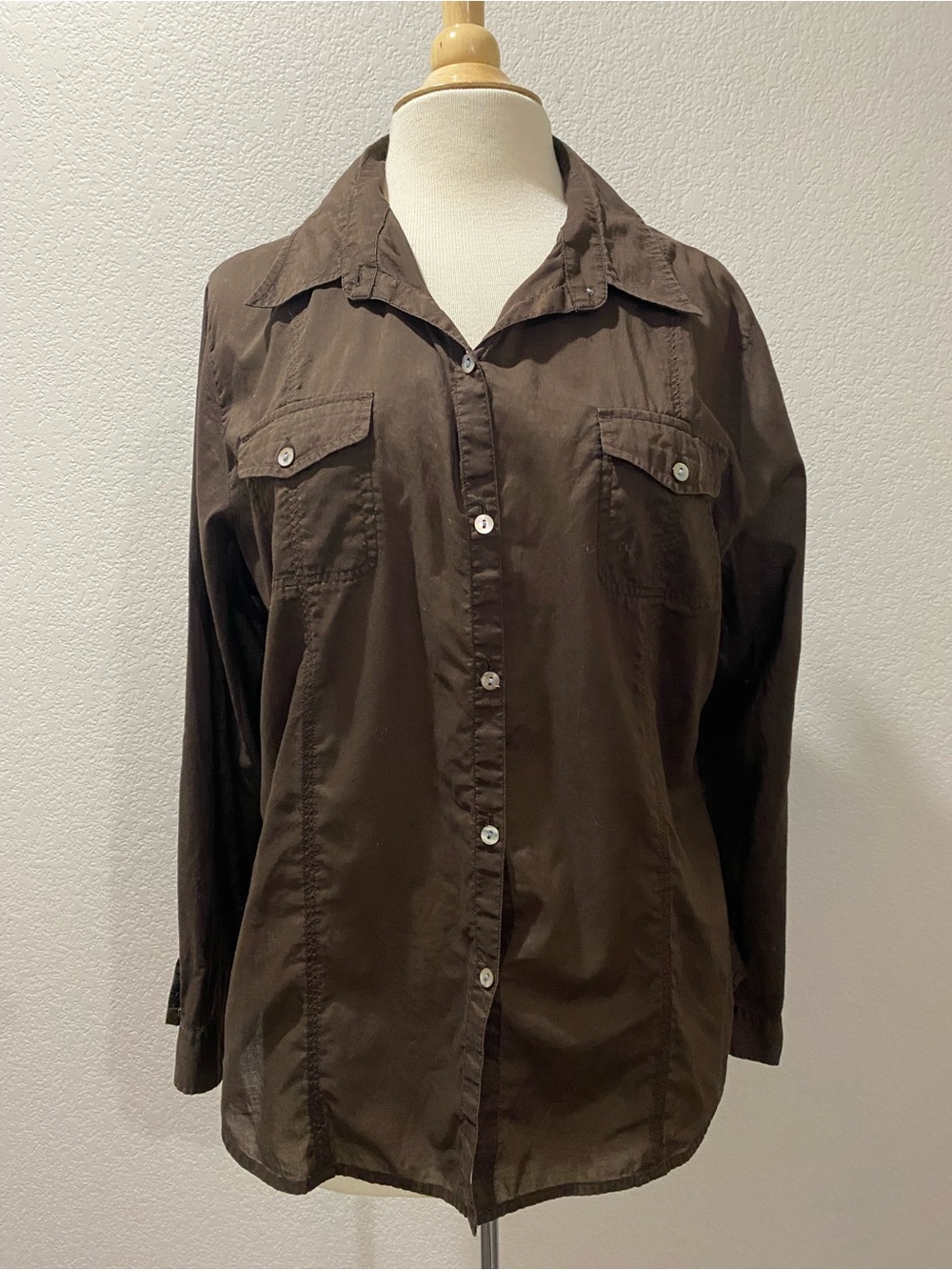 Chico’s Classic Button-Front Long Sleeve Shirt - Dark Brown size 3 100% Cotton